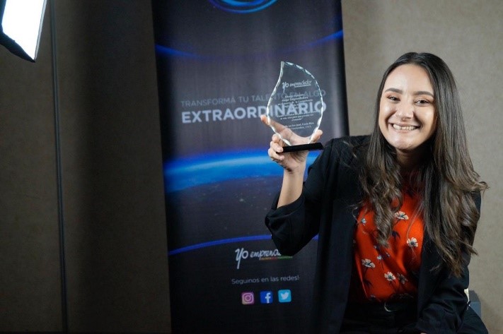 Nicaragua gana premio “Mujer Emprendedora” en Costa Rica - Nicaragua Diseña