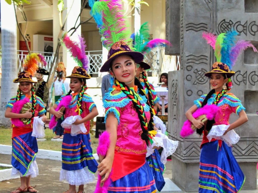 Faltan 2 días para Festivales Departamentales de Trajes Originales de Nuestro Folklore