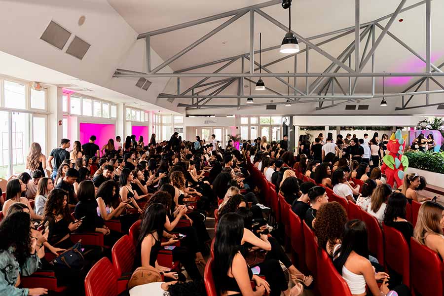 Más de 500 jóvenes participaron en el Casting Nacional de Modelos rumbo a nuestra 15 Edición